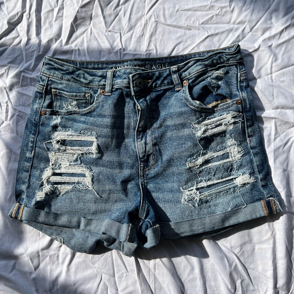 American Eagle Mom Short